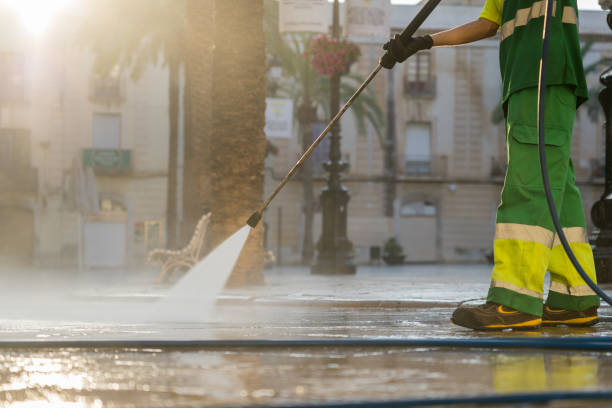 Best Animal Enclosure Cleaning  in Tonkawa, OK